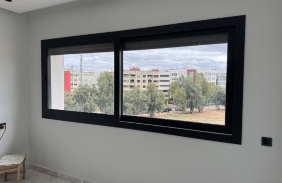 Installation de fenêtre PVC à Kénitra